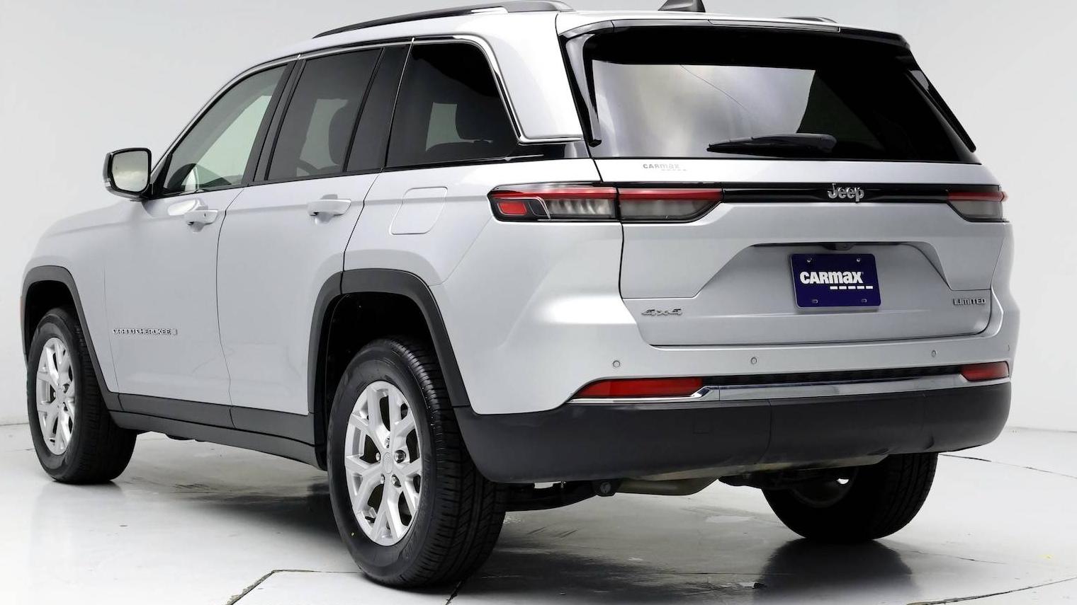 JEEP GRAND CHEROKEE 2023 1C4RJHBG8PC578580 image